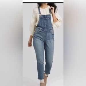 UNIVERSAL THREAD Overalls Womens Size 18 Medium Wash Crop Raw Edge Seam Denim
